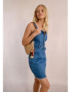 Bandolera de rafia trenzada con abalorios y cadena