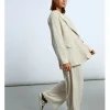 Blazer de manga larga con cuello y solapa