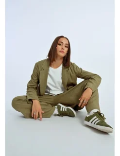 Blazer de manga larga con cuello y solapa