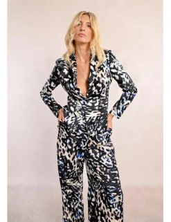 Blazer de manga larga cuello solapa y estampado