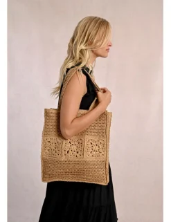 Bolso shopper de rafia detalle flores