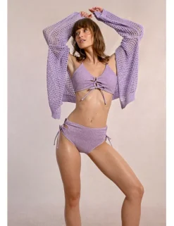 Braguita de bikini con lazada y aberturas