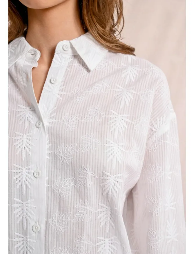 Camisa de manga larga con detalles bordados