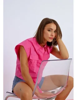 Camisa de manga mariposa con lazada