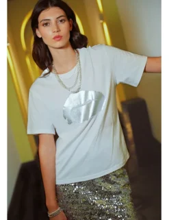 Camiseta de manga corta con estampado frontal