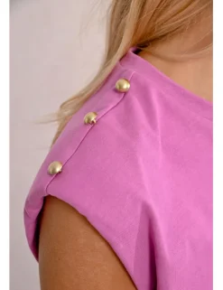 Camiseta de manga corta detalle botones