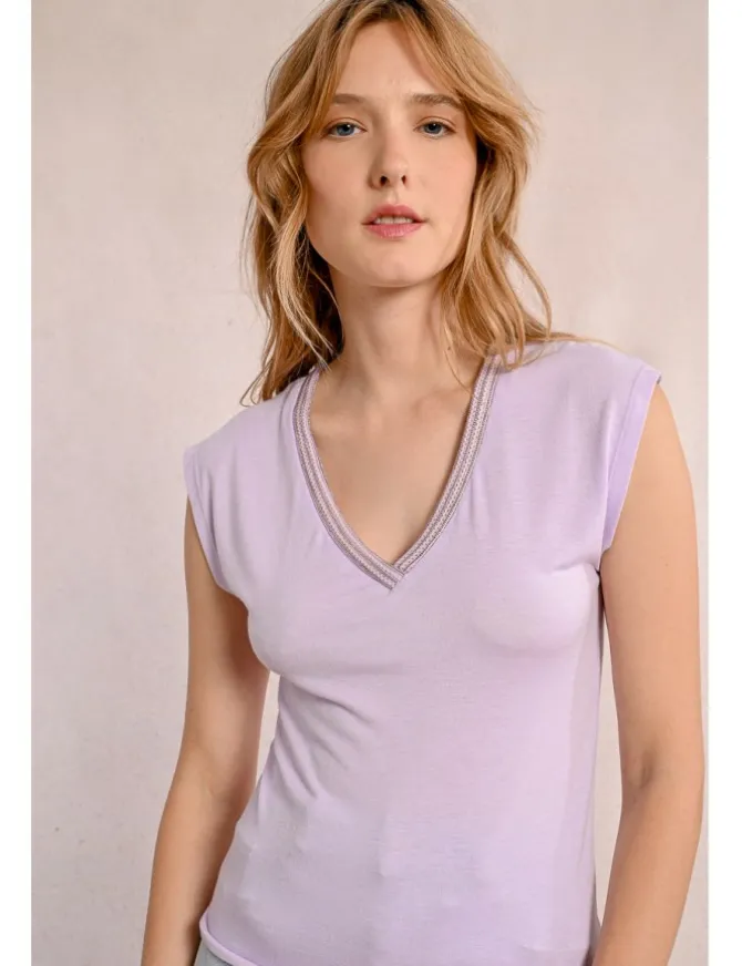 Camiseta de manga corta detalle ribete