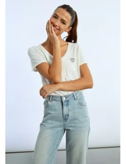 Camiseta de manga corta estampado corazón