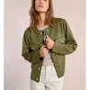 Chaqueta de manga larga detalle bolsillos