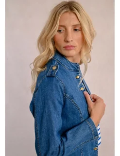 Chaqueta vaquera estilo militar