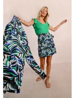 Falda corta con estampado y lazada