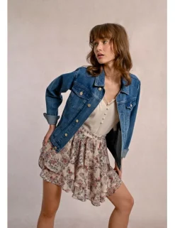Falda corta con estampado y volantes