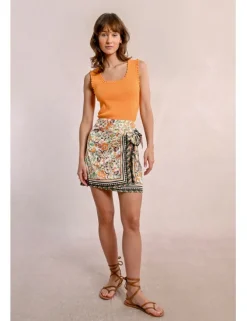 Falda corta con estampado y lazada