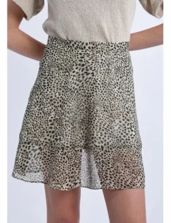 Falda corta con volante y estampado