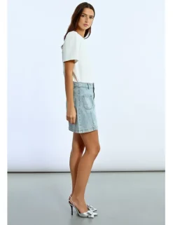 Falda corta vaquera estampado lunares