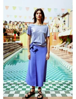 Falda midi con lazada
