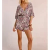 Mono corto con lazada y estampado