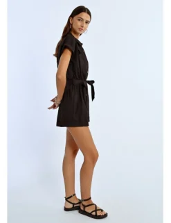 Mono de manga corta con bolsillos y lazada