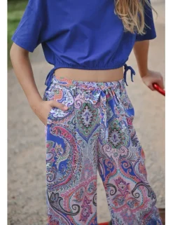 Pantalón de pernera amplia estampado paisley