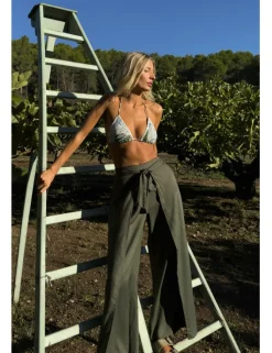 Pantalón largo con lazada