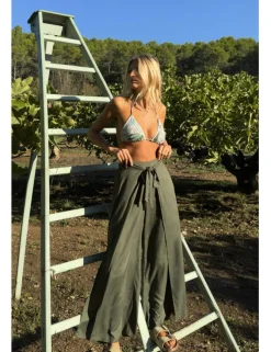 Pantalón largo con lazada