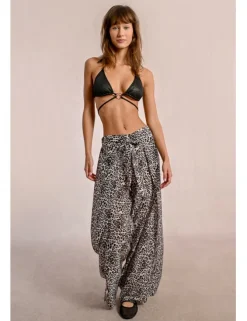 Pantalón largo con lazada y estampado