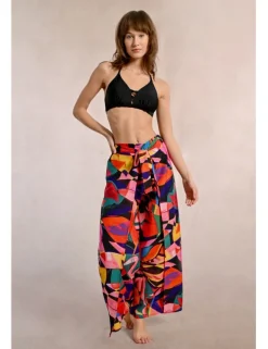 Pantalón largo con lazada y estampado
