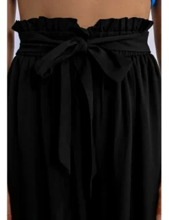 Pantalón largo con lazada y pliegues