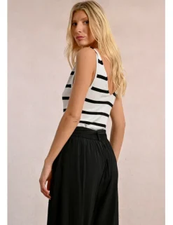 Pantalón largo con lazada y pliegues