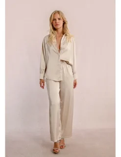 Pantalón largo detalle lunares