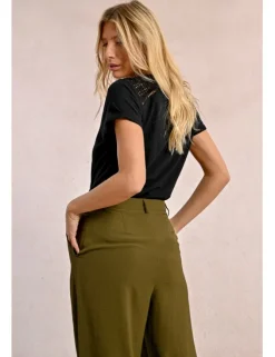 Pantalón largo detalle pliegues