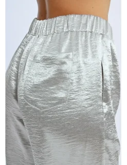 Pantalón largo en color metalizado