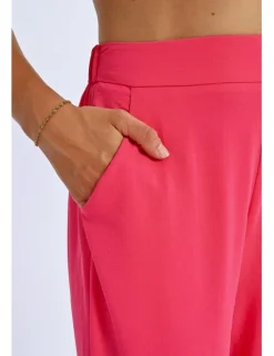 Pantalón largo perneras anchas