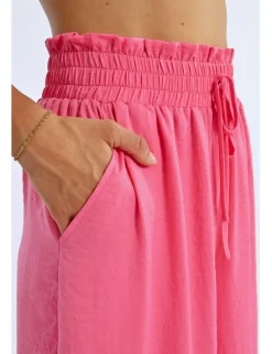 Pantalón largo perneras anchas