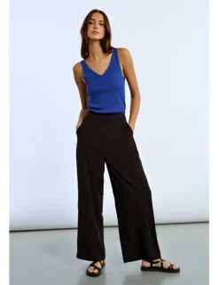 Pantalón largo perneras anchas