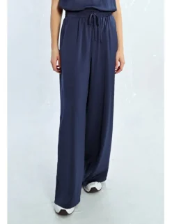 Pantalón largo perneras anchas