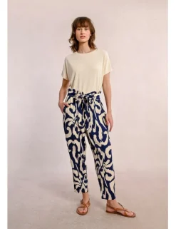 Pantalón tobillero con estampado y lazada