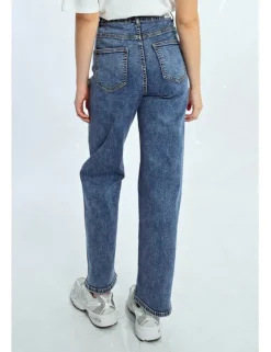 Pantalón tobillero vaquero estampado flores