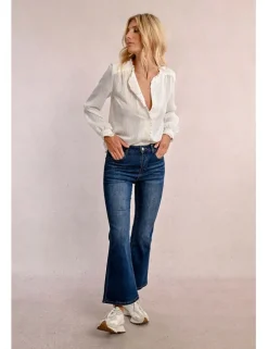 Pantalón vaquero acampanado
