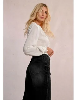 Pantalón vaquero perneras anchas