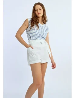 Short corto con lazada