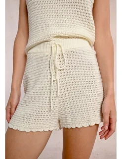 Short corto en tejido crochet