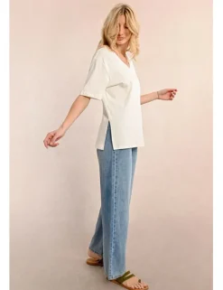 Tee-shirt col V