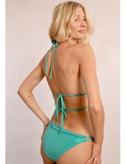Top de bikini triángulo detalle corazón