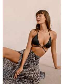 Top de bikini triángulo detalle corazón