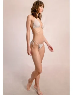 Top de bikini triángulo en tejido brillante