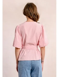 Top de manga corta con estampado y lazada