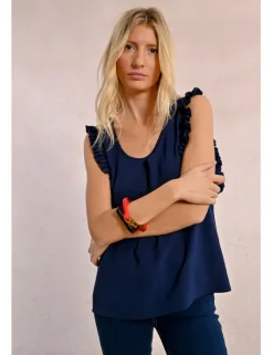 Top de manga mariposa con estampado