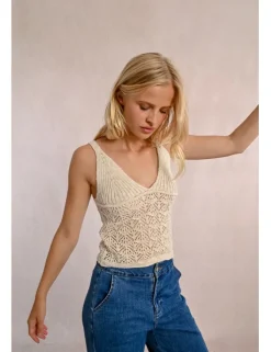 Top de tirantes en tejido de crochet