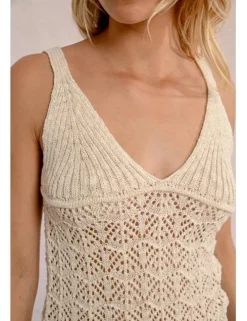 Top de tirantes en tejido de crochet
